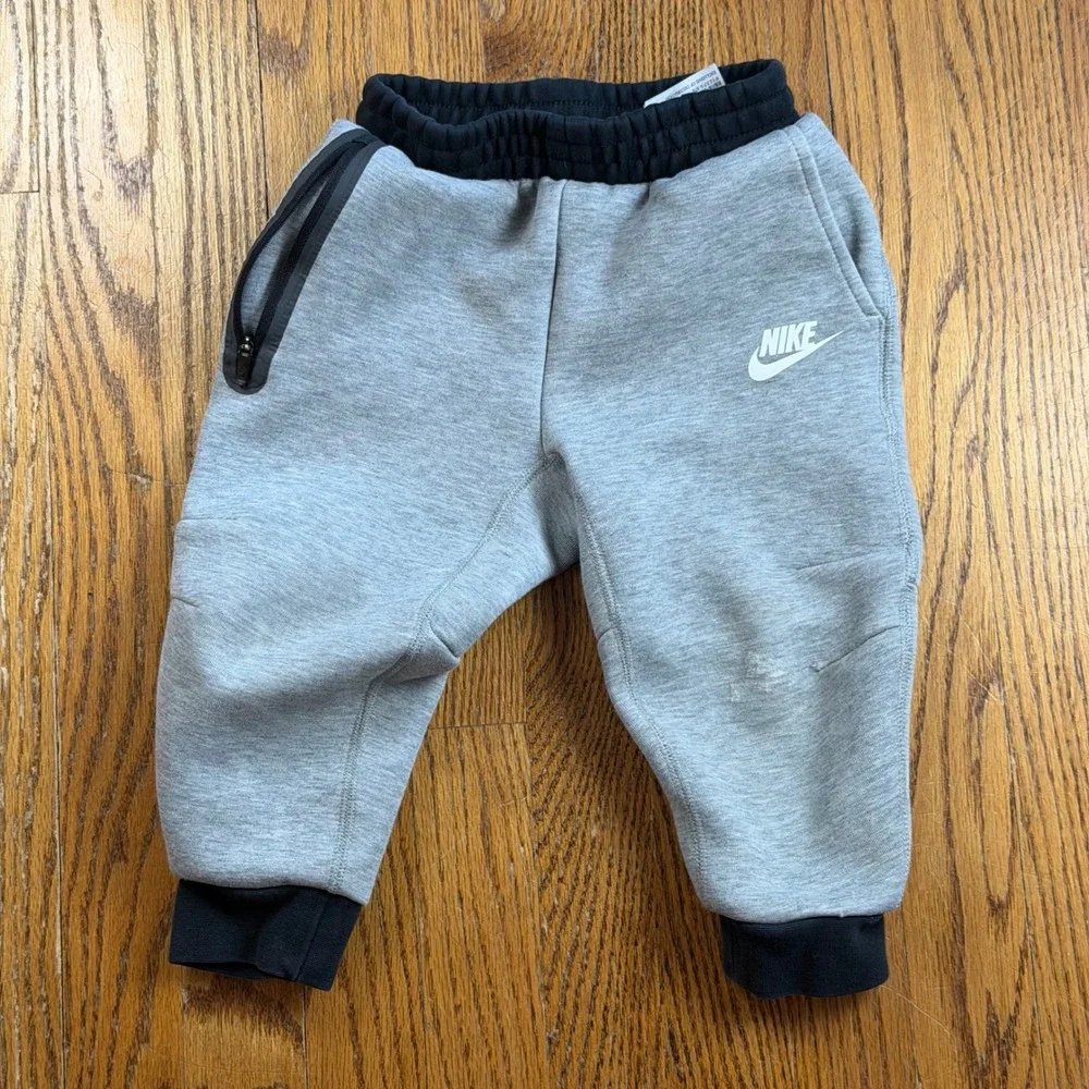Nike Tech Fleece Toddler Joggers Gray Black Pants 3T CU9213-063